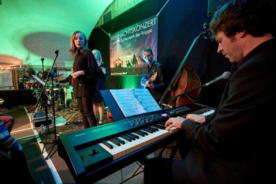 Thomas Buyer, Keyboards Thomas Buyer, Keyboards